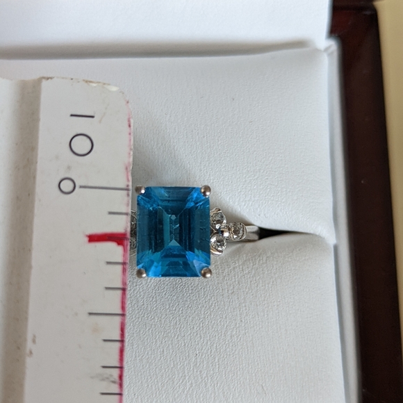 Blue Topaz Ring with CZ accents - Picture 4 of 5
